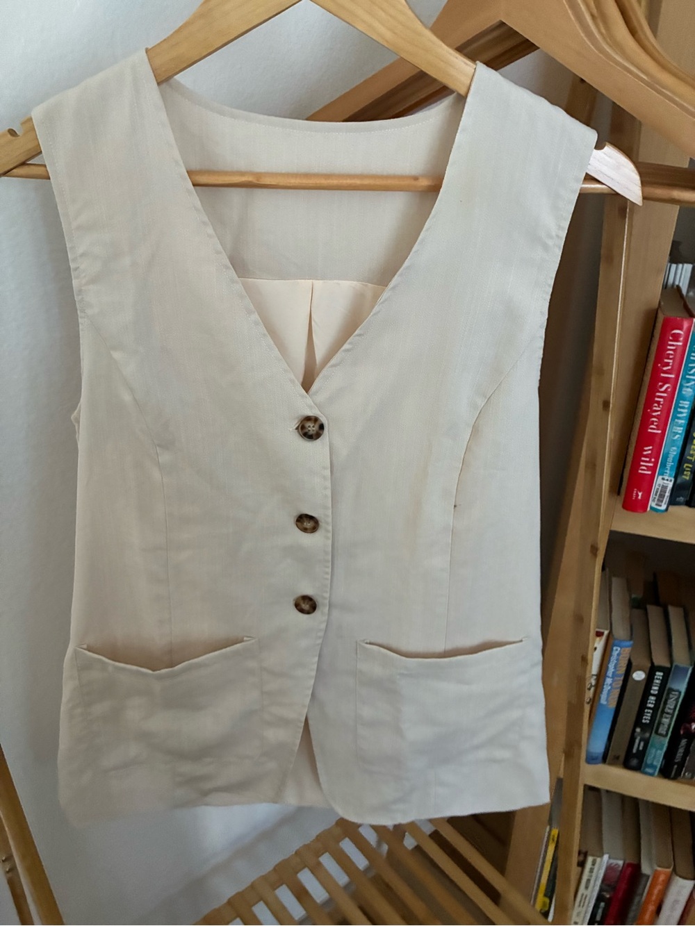Amazon Cream Button-Front V-Neck Women's Vest